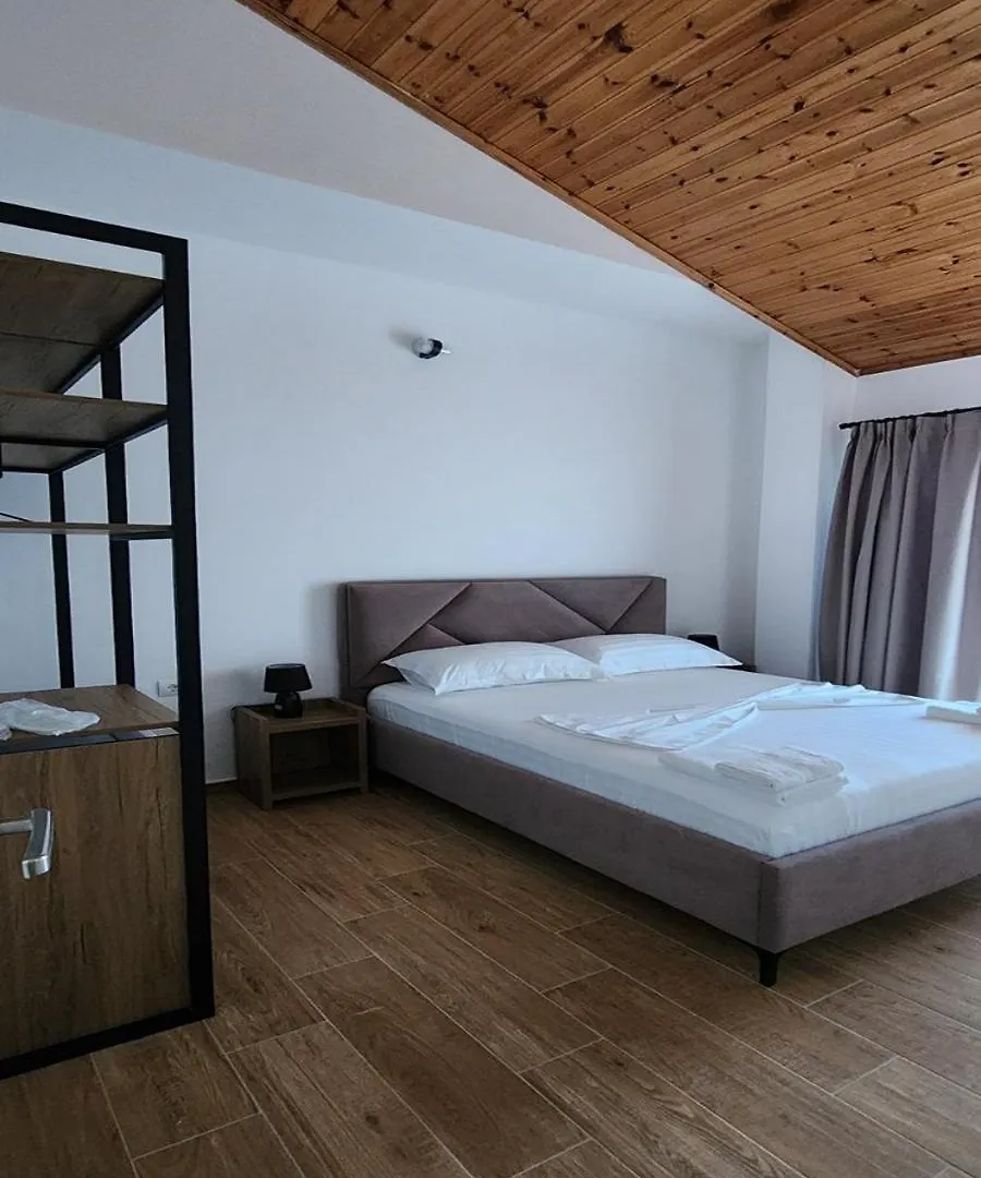 Hotel Lbc Sarandë