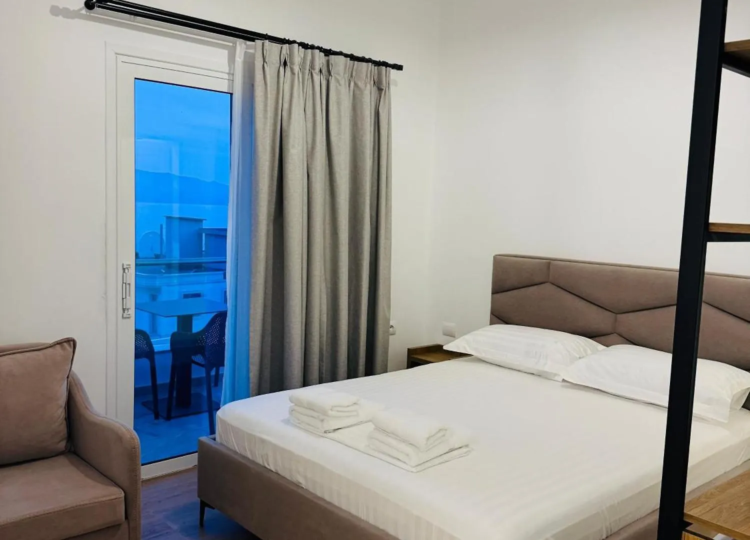 Hotel Lbc Sarandë 阿尔巴尼亚